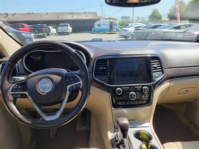 2020 Jeep Grand Cherokee Overland   - Photo 6 - Fortuna, CA 95540
