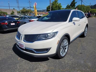 2017 Lincoln MKX Reserve   - Photo 3 - Fortuna, CA 95540