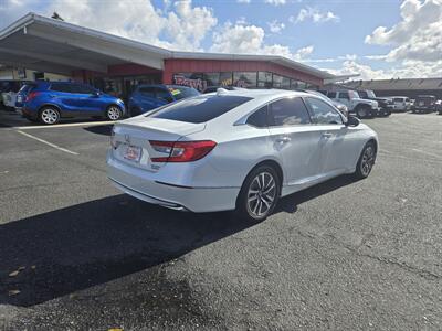 2019 Honda Accord Touring  Hybrid - Photo 13 - Fortuna, CA 95540