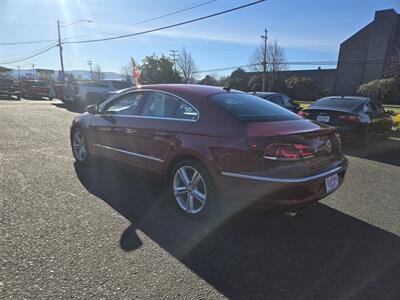 2014 Volkswagen CC Executive PZEV   - Photo 11 - Fortuna, CA 95540