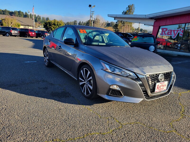 2021 Nissan Altima 2.5 SR  