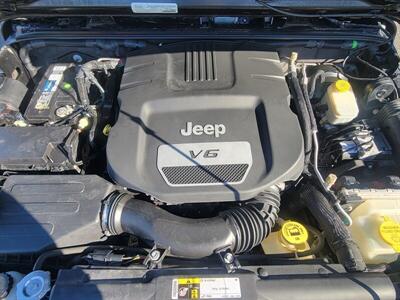 2015 Jeep Wrangler Sport S   - Photo 5 - Fortuna, CA 95540