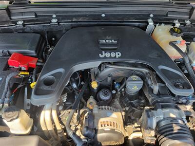 2021 Jeep Gladiator Rubicon   - Photo 5 - Fortuna, CA 95540
