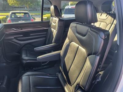 2023 Jeep Grand Cherokee L Limited   - Photo 9 - Fortuna, CA 95540