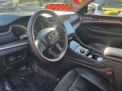 2023 Jeep Grand Cherokee L Limited   - Photo 7 - Fortuna, CA 95540