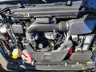 2020 Jeep Gladiator Sport - Photo 5 - Fortuna, CA 95540