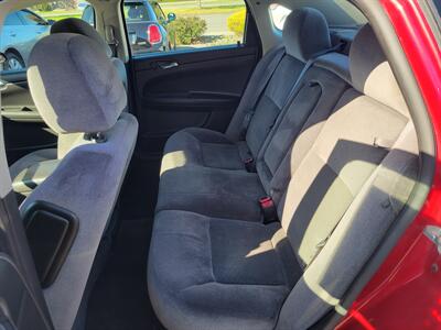 2015 Chevrolet Impala Limited LT Fleet   - Photo 8 - Fortuna, CA 95540
