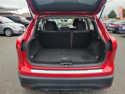 2018 Nissan Rogue Sport SV   - Photo 9 - Fortuna, CA 95540