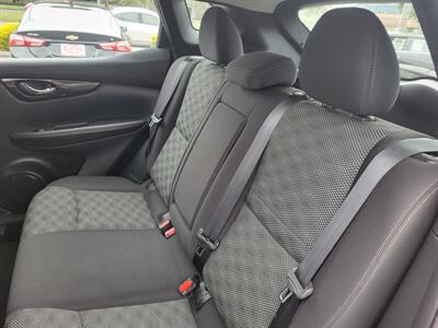 2018 Nissan Rogue Sport SV   - Photo 8 - Fortuna, CA 95540