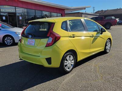 2016 Honda Fit LX - Photo 13 - Fortuna, CA 95540