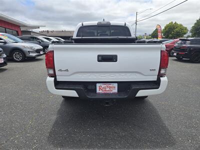 2019 Toyota Tacoma SR5 V6   - Photo 11 - Fortuna, CA 95540