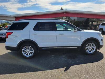 2017 Ford Explorer XLT   - Photo 11 - Fortuna, CA 95540