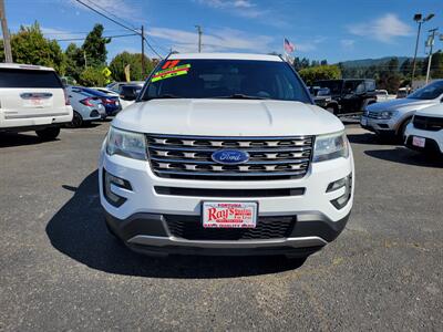2017 Ford Explorer XLT   - Photo 2 - Fortuna, CA 95540