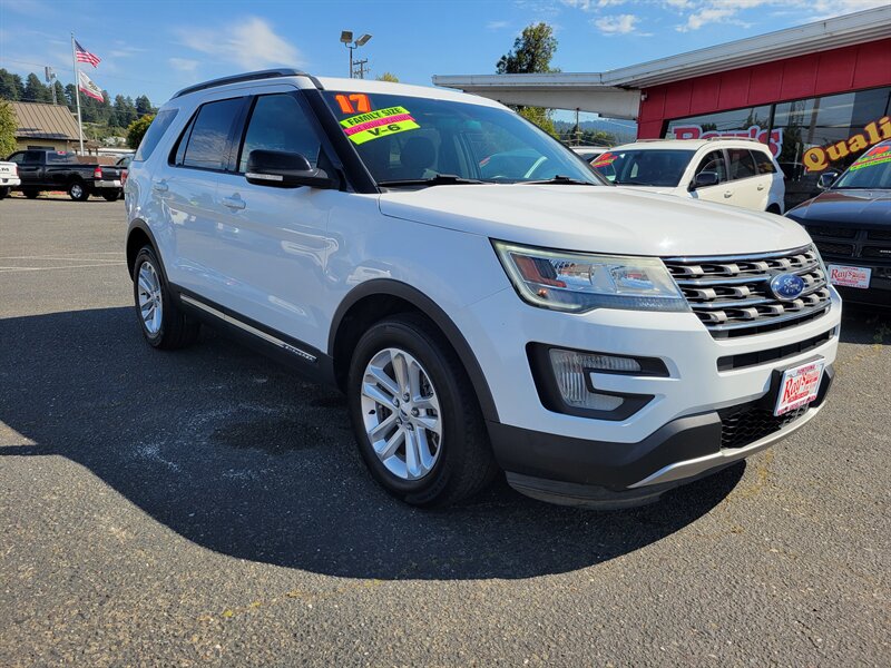 2017 Ford Explorer XLT - Photo 1 - Fortuna, CA 95540