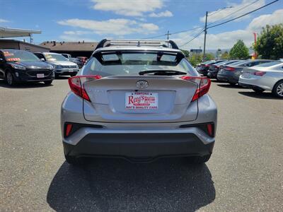 2019 Toyota C-HR XLE   - Photo 12 - Fortuna, CA 95540
