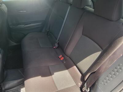 2019 Toyota C-HR XLE   - Photo 8 - Fortuna, CA 95540