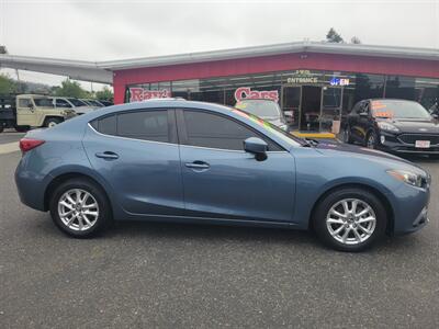 2015 Mazda Mazda3 i Touring - Photo 10 - Fortuna, CA 95540