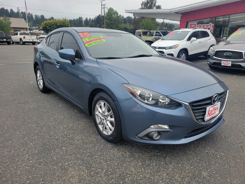 2015 Mazda Mazda3 i Touring   - Photo 1 - Fortuna, CA 95540