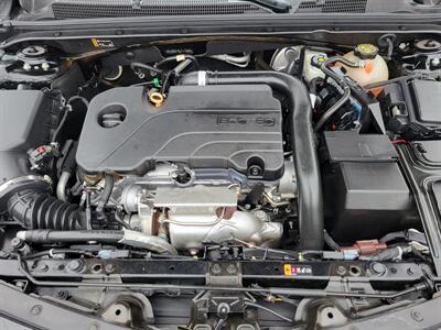 2020 Chevrolet Malibu LT   - Photo 5 - Fortuna, CA 95540