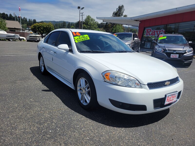2016 Chevrolet Impala LTZ Fleet  LIMITED - Photo 1 - Fortuna, CA 95540
