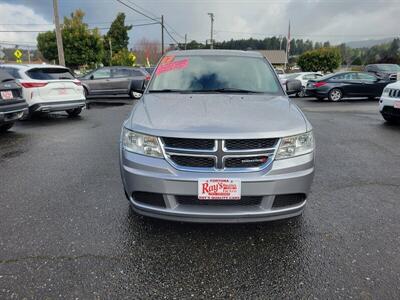 2017 Dodge Journey SE   - Photo 2 - Fortuna, CA 95540