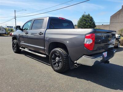 2015 Toyota Tundra SR5   - Photo 10 - Fortuna, CA 95540
