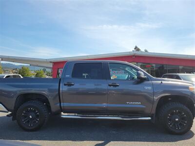 2015 Toyota Tundra SR5   - Photo 9 - Fortuna, CA 95540