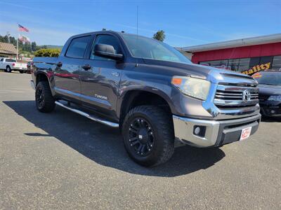2015 Toyota Tundra SR5   - Photo 1 - Fortuna, CA 95540