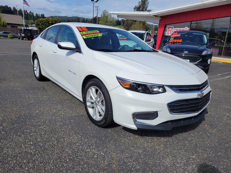 2018 Chevrolet Malibu LT   - Photo 1 - Fortuna, CA 95540