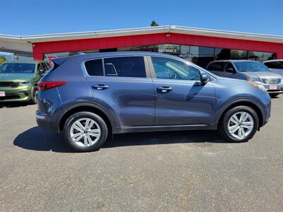 2018 Kia Sportage LX   - Photo 10 - Fortuna, CA 95540