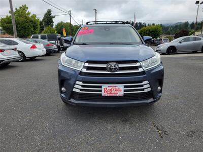 2017 Toyota Highlander XLE - Photo 2 - Fortuna, CA 95540