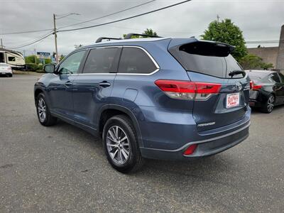 2017 Toyota Highlander XLE - Photo 12 - Fortuna, CA 95540