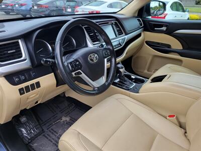 2017 Toyota Highlander XLE - Photo 7 - Fortuna, CA 95540