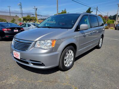2016 Chrysler Town & Country LX   - Photo 3 - Fortuna, CA 95540