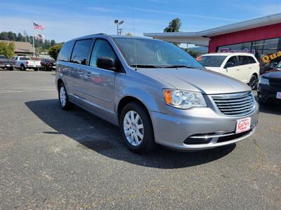 2016 Chrysler Town & Country LX   - Photo 1 - Fortuna, CA 95540