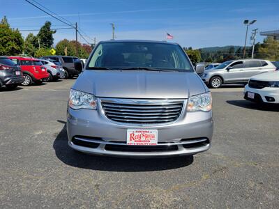 2016 Chrysler Town & Country LX   - Photo 2 - Fortuna, CA 95540