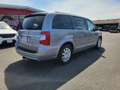 2016 Chrysler Town & Country LX   - Photo 14 - Fortuna, CA 95540