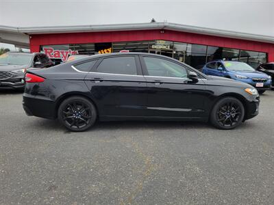 2020 Ford Fusion SE   - Photo 10 - Fortuna, CA 95540