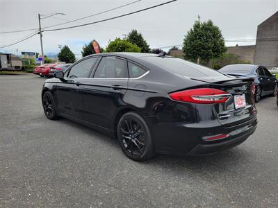 2020 Ford Fusion SE   - Photo 11 - Fortuna, CA 95540