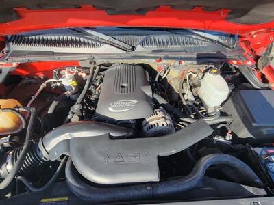 2005 Chevrolet Avalanche 1500 LT - Photo 5 - Fortuna, CA 95540