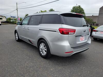 2016 Kia Sedona LX - Photo 12 - Fortuna, CA 95540