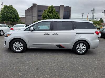 2016 Kia Sedona LX - Photo 4 - Fortuna, CA 95540
