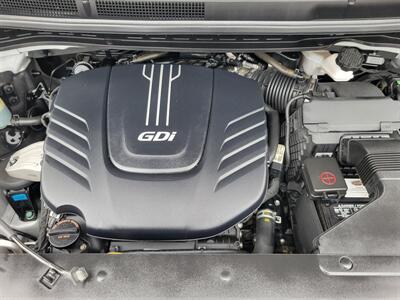 2016 Kia Sedona LX - Photo 5 - Fortuna, CA 95540