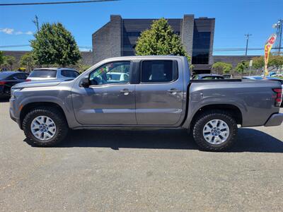 2022 Nissan Frontier SV   - Photo 4 - Fortuna, CA 95540