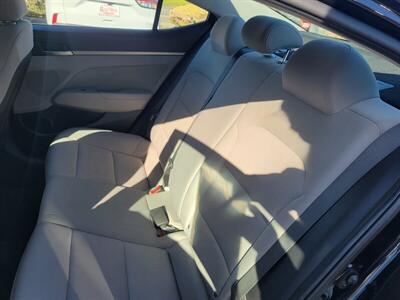 2018 Hyundai ELANTRA SEL   - Photo 8 - Fortuna, CA 95540