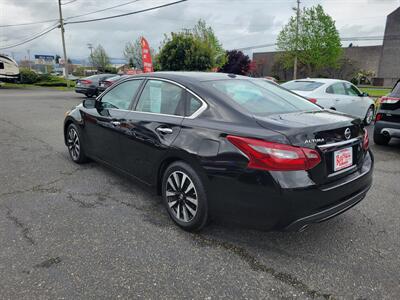 2018 Nissan Altima 2.5 SV   - Photo 11 - Fortuna, CA 95540