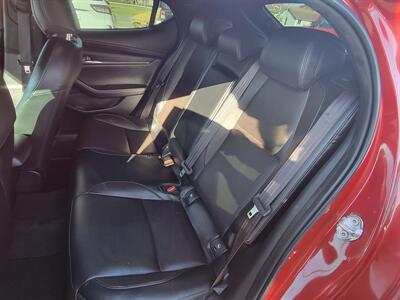 2022 Mazda Mazda3 Hatchback Premium   - Photo 8 - Fortuna, CA 95540