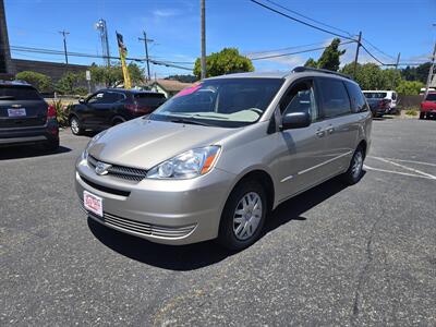 2005 Toyota Sienna LE 8 Passenger   - Photo 3 - Fortuna, CA 95540