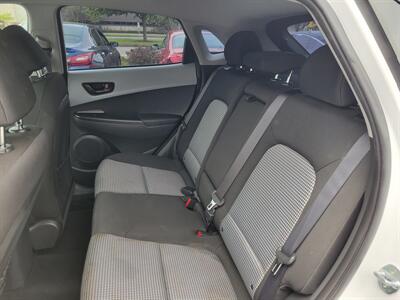2021 Hyundai KONA SE   - Photo 8 - Fortuna, CA 95540