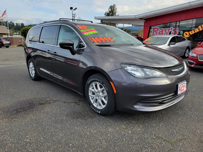 2020 Chrysler Voyager LXi  